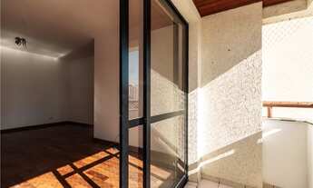 Imagem 3: 3 dormitórios, 3 banheiro, 2 vagas na garagem, 82M² de Área Construída