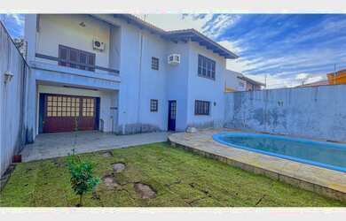 Imagem 4: Casa 4 dormitórios com 3 vagas de garagem à venda no bairro Parque Santa Fé em Porto Alegr