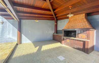 Imagem 6: Casa 4 dormitórios com 3 vagas de garagem à venda no bairro Parque Santa Fé em Porto Alegr