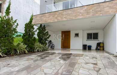 Imagem 2: CASA RESIDENCIAL em Porto Alegre - RS, Hípica