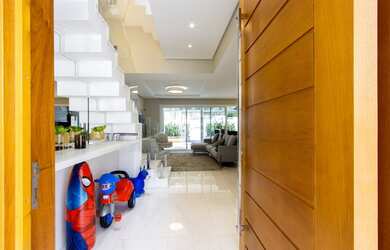 Imagem 3: CASA RESIDENCIAL em Porto Alegre - RS, Hípica