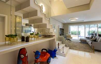 Imagem 4: CASA RESIDENCIAL em Porto Alegre - RS, Hípica