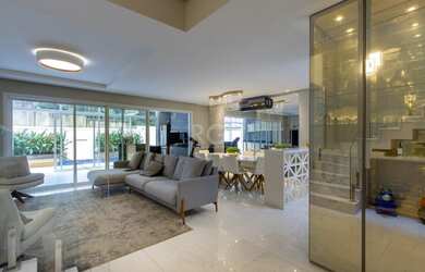 Imagem 6: CASA RESIDENCIAL em Porto Alegre - RS, Hípica