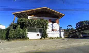 Imagem: Casa à venda no bairro Campos do Jordão