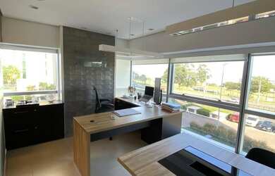 Imagem 2: Sala à venda no bairro Cristal - Porto Alegre/RS