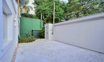 Imagem 2: 4 dormitórios na Rua Luiz Martins De Araújo