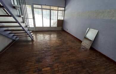 Imagem 2: Casa Padrão, 3 dormitórios na Rua Relógio De Sol