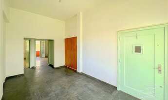 Imagem 3: 2 dormitórios, 1 banheiros, 76M² de Área Construída