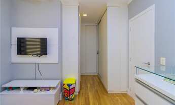 Imagem 4: 3 dormitórios, 3 suíte, 5 banheiro, 3 vagas na garagem, 164M² de Área Construída