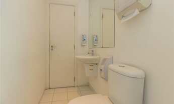 Imagem 3: Casa Padrão, 9 dormitórios na Rua Colônia Da Glória