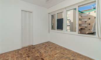 Imagem 4: Apartamento à venda no bairro Passo da Areia - Porto Alegre/RS