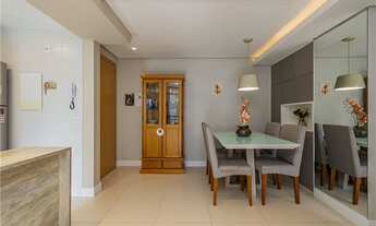 Imagem 2: Apartamento à venda no bairro Passo da Areia - Porto Alegre/RS