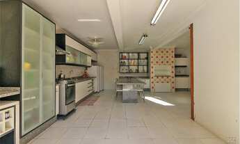 Imagem: Casa à venda no bairro Tristeza - Porto