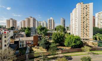 Imagem 5: Apartamento à venda no bairro Passo da Areia - Porto Alegre/RS
