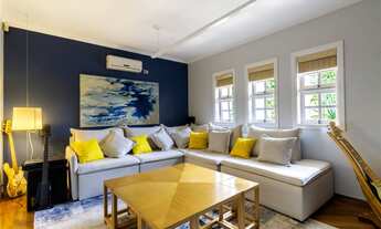 Imagem 2: 4 dormitórios na Rua José Rebouças De Carvalho