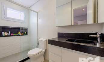 Imagem 6: Casa à venda no bairro Três Figueiras - Porto Alegre/RS