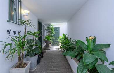 Imagem 3: Casa Padrão, 4 dormitórios na Rua Almirante Soares Dutra