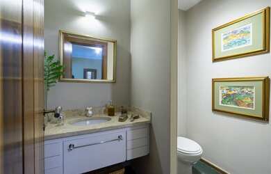 Imagem 6: Casa Padrão, 4 dormitórios na Rua Almirante Soares Dutra