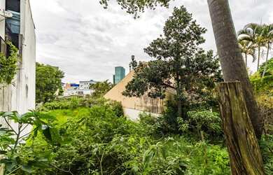 Imagem 2: Na Rua Estevão Cruz