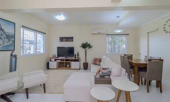 Imagem: 3 dormitórios na Rua Derocy Peres Da Palma