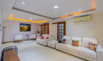 Imagem 3: Casa à venda em Porto Alegre-RS, Bairro Tristeza: 6 quartos, 3 banheiros, 6 vagas, 374 m²