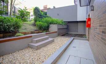 Imagem 2: Apartamento à venda em Porto Alegre, Passo da Areia, com 2 quartos, 67m²