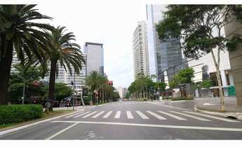 Imagem 3: Casa à venda em São Paulo, Morumbi, com 5 quartos, 200m²