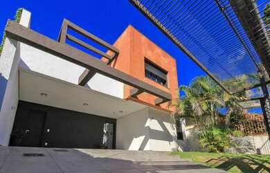 Imagem 2: CASA RESIDENCIAL em Porto Alegre - RS, Glória