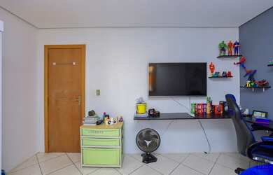 Imagem 3: Casa à venda no bairro Hípica - Porto Alegre/RS