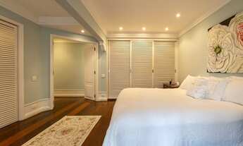 Imagem 2: 5 dormitórios na Avenida Pavão