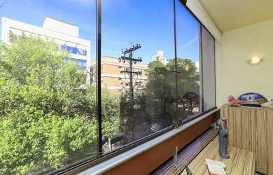 Imagem 2: APARTAMENTO RESIDENCIAL em Porto Alegre - RS, Azenha