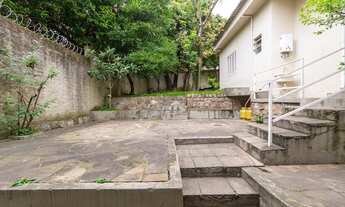 Imagem 4: Impecável Casa de 3 Quartos com Suíte e 2 Vagas em Chácara das Pedras, Porto Alegre-RS - 1