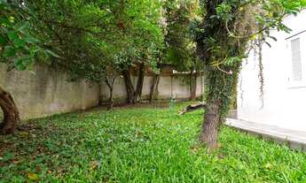 Imagem 7: Impecável Casa de 3 Quartos com Suíte e 2 Vagas em Chácara das Pedras, Porto Alegre-RS - 1