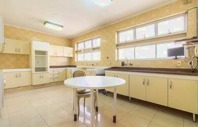 Imagem 7: Casa à venda no bairro Vila Inah - São Paulo/SP