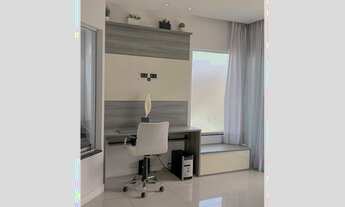 Imagem 2: Casa com 4 quartos, 284m², à venda em Balneário Camboriú, Centro