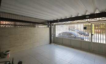 Imagem 5: Casa Padrão, 4 dormitórios na Rua Ipirá