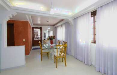 Imagem 2: Casa à venda no bairro São José - Porto Alegre/RS