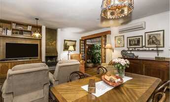 Imagem 2: Casa à venda no bairro Três Figueiras - Porto Alegre/RS