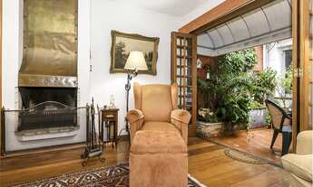 Imagem 5: Casa à venda no bairro Três Figueiras - Porto Alegre/RS