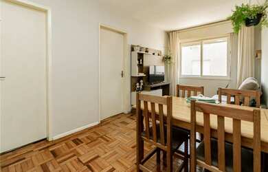 Imagem 2: Apartamento à venda no bairro Passo da Areia - Porto Alegre/RS