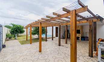 Imagem: Casa à venda no bairro Sarandi - Porto