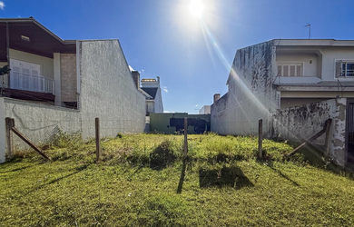 Imagem 3: Na Rua áustria Terreno / lote com venda por R$580.000