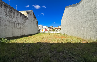 Imagem 6: Na Rua áustria Terreno / lote com venda por R$580.000