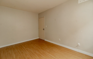 Imagem 5: 2 dormitórios na Rua Rubens Rosa Guedes