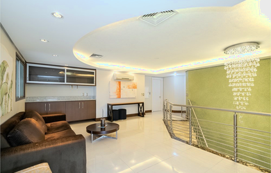 Imagem 2: 4 dormitórios na Rua Luciana De Abreu