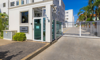 Imagem 4: 2 dormitórios, 1 banheiros, 1 vaga na garagem, 46M² de Área Construída