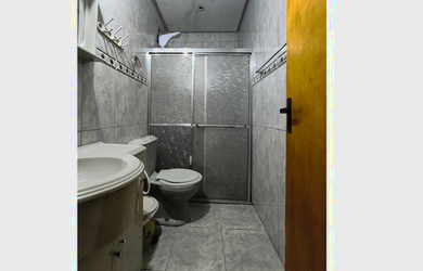 Imagem 2: 2 banheiro na Rua Manoel Marinho Da Cunha