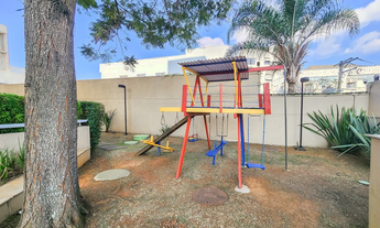 Imagem 2: 2 dormitórios, 1 suítes, 2 banheiro, 2 vagas na garagem, 63M² de Área Construída