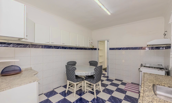 Imagem 2: 3 banheiro, 2 vagas na garagem, 219M² de Área Construída