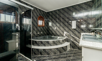 Imagem 2: 4 dormitórios na Rua Paulo Blaschke